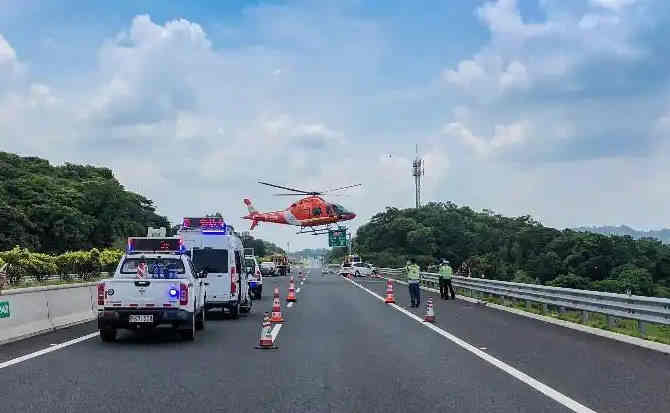 六合区高速公路汽车救援案例